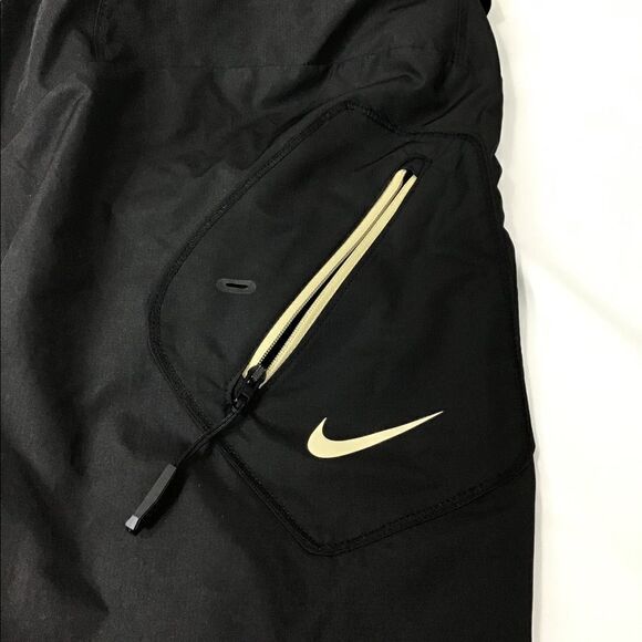 Nike Black Storm Fit 1/2 Zip Pullover Windbreaker Jacket Size Small - Picture 5 of 12